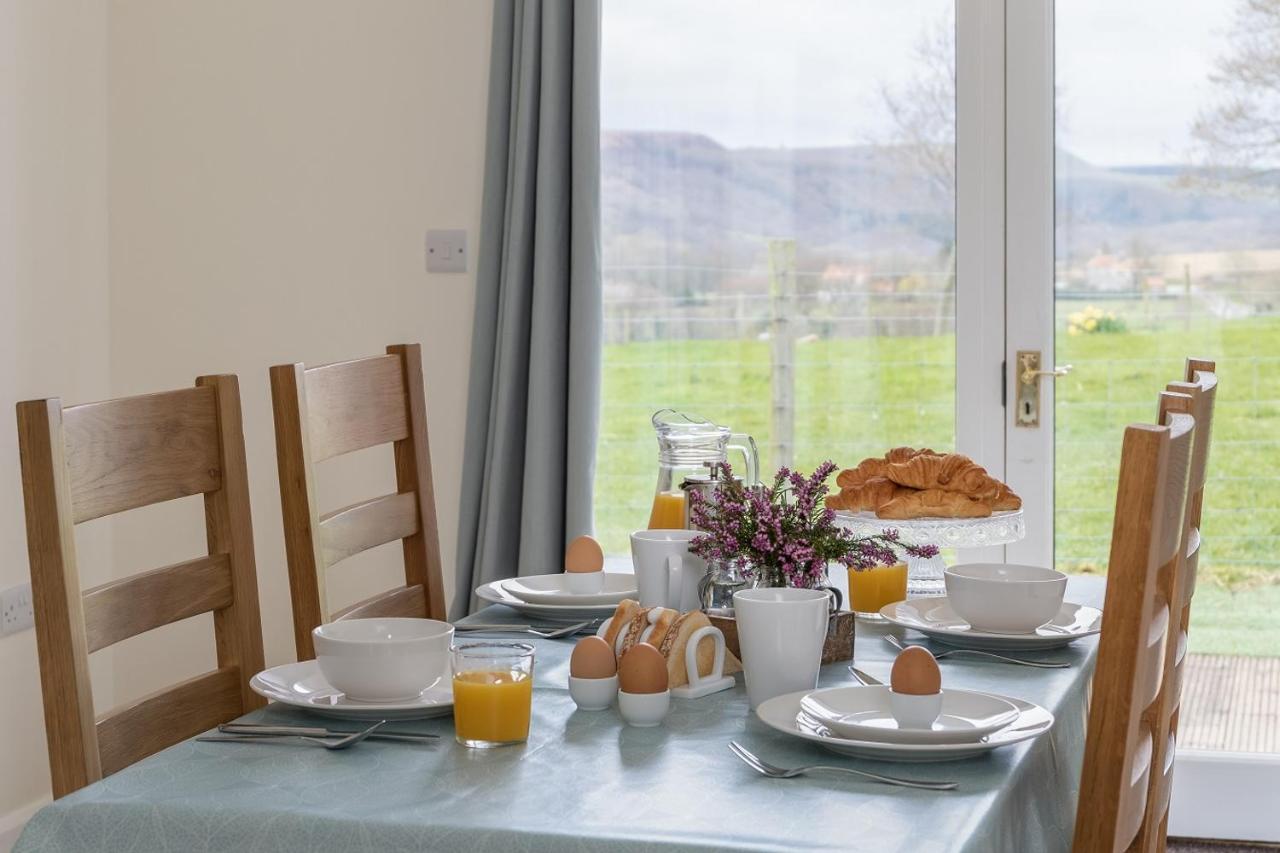 The Grainary Cottages スカーバラ エクステリア 写真